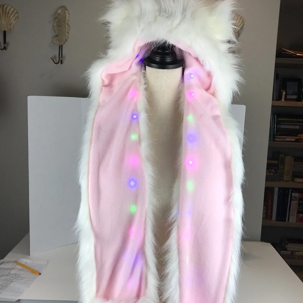 🌴 Faux fur with ears, handwarmer pockets